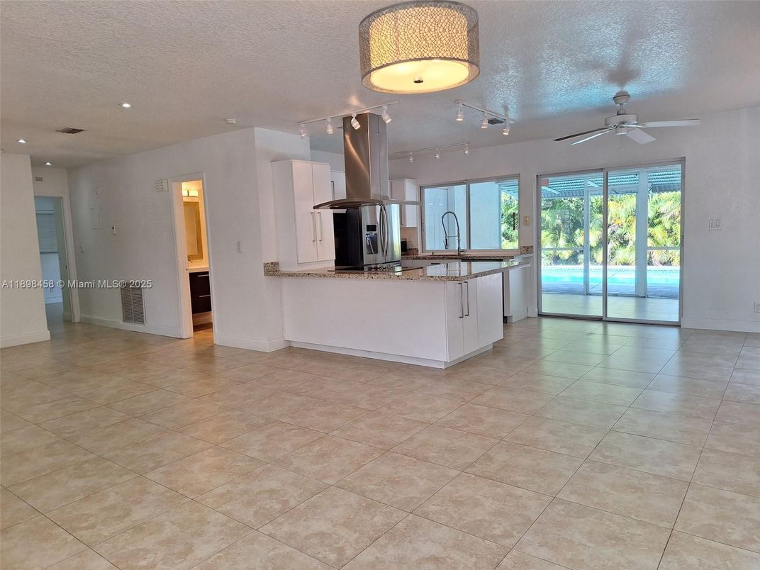 Interior, Kitchen, Recessed Lighting
