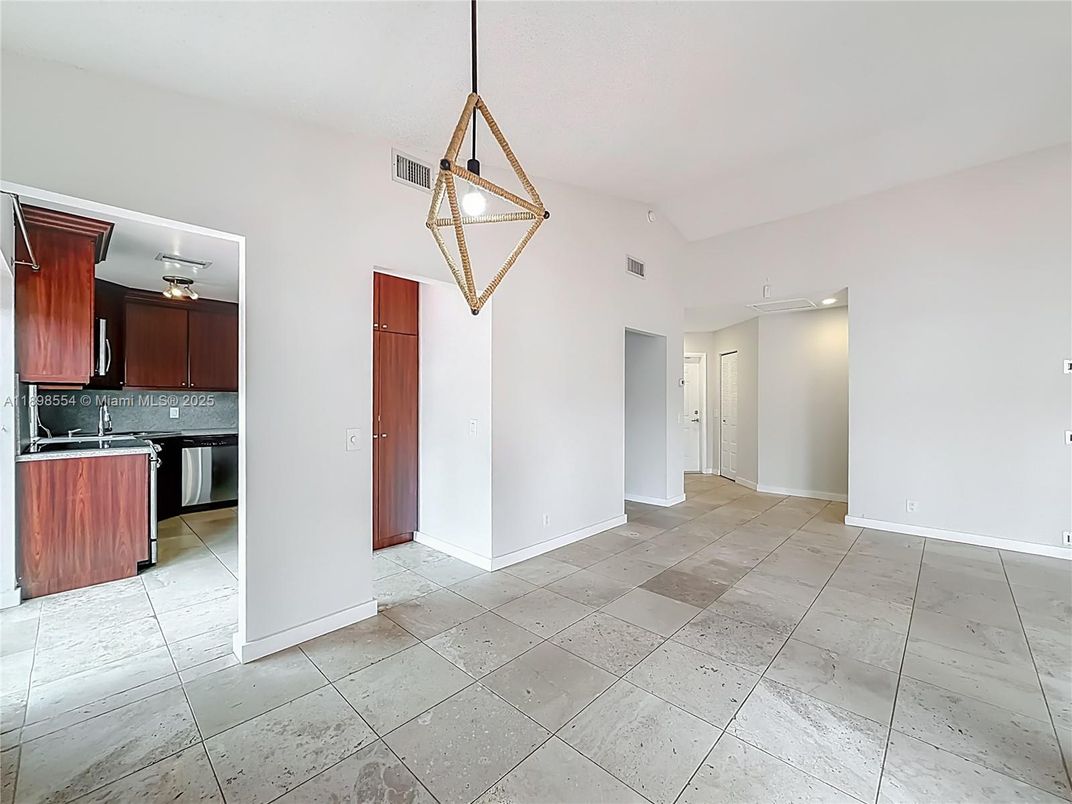 Interior, Kitchen, Pendant Lights