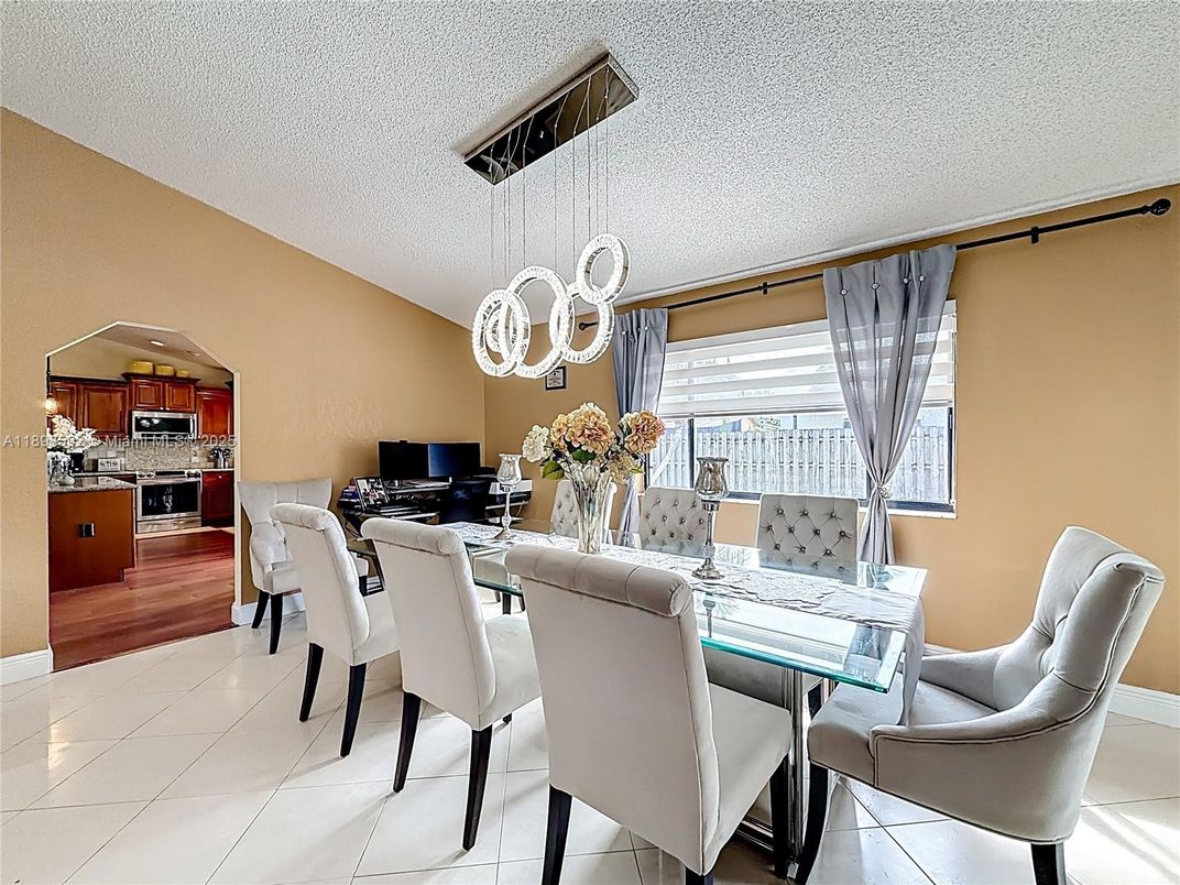 Dining room, Interior, Kitchen, Living room, Pendant Lights, Stainless Steel Appliances, Wood Texture Flooring
