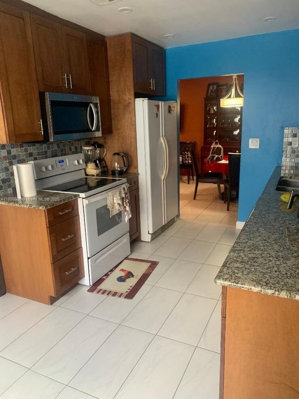 Interior, Kitchen