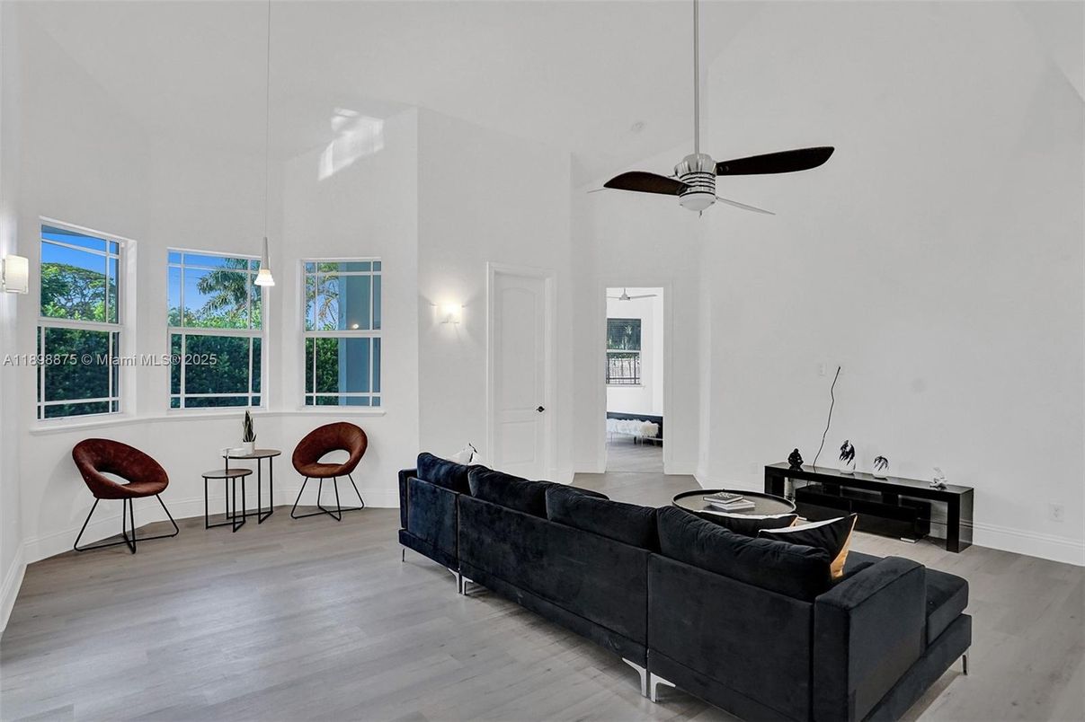 Interior, Living room, Pendant Lights, Wood Texture Flooring