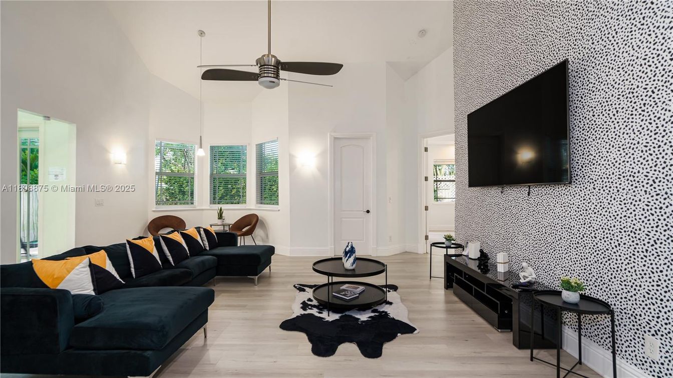 Interior, Living room, Pendant Lights, Wood Texture Flooring