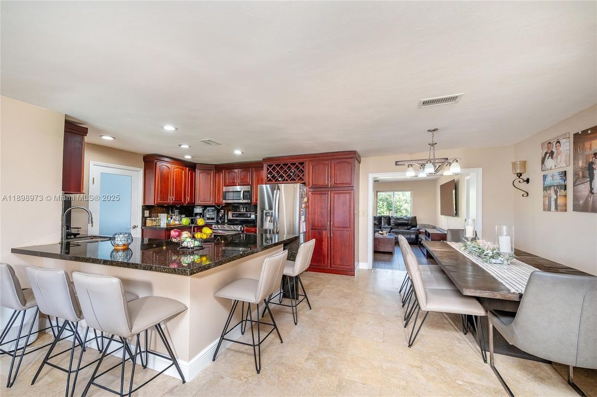 Dining room, Interior, Kitchen, Recessed Lighting, Stainless Steel Appliances