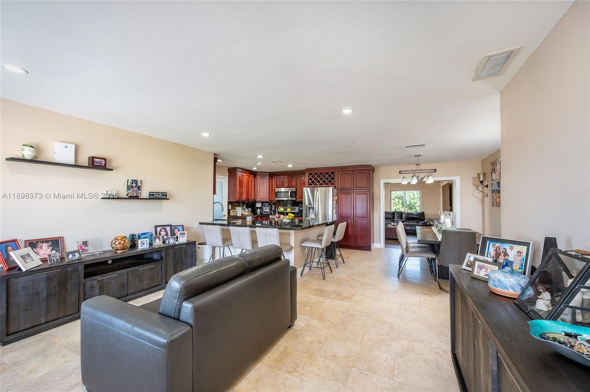 Dining room, Interior, Kitchen, Pendant Lights, Recessed Lighting