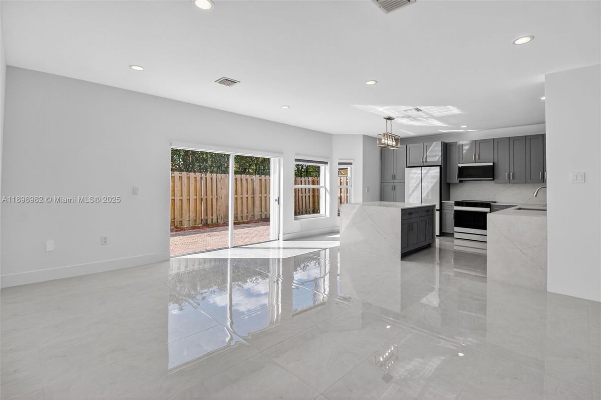 Interior, Kitchen, Pendant Lights, Recessed Lighting