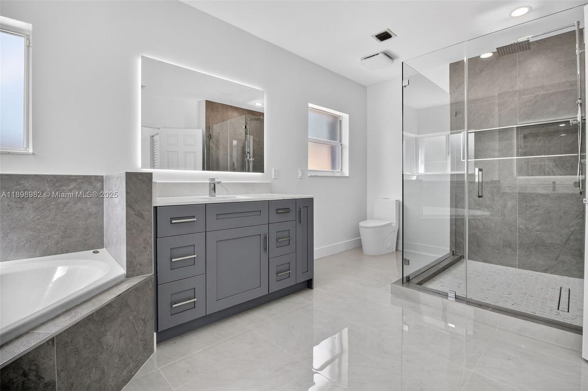 Bathroom, Dual Sink Vanities, Glass Shower, Interior, Recessed Lighting