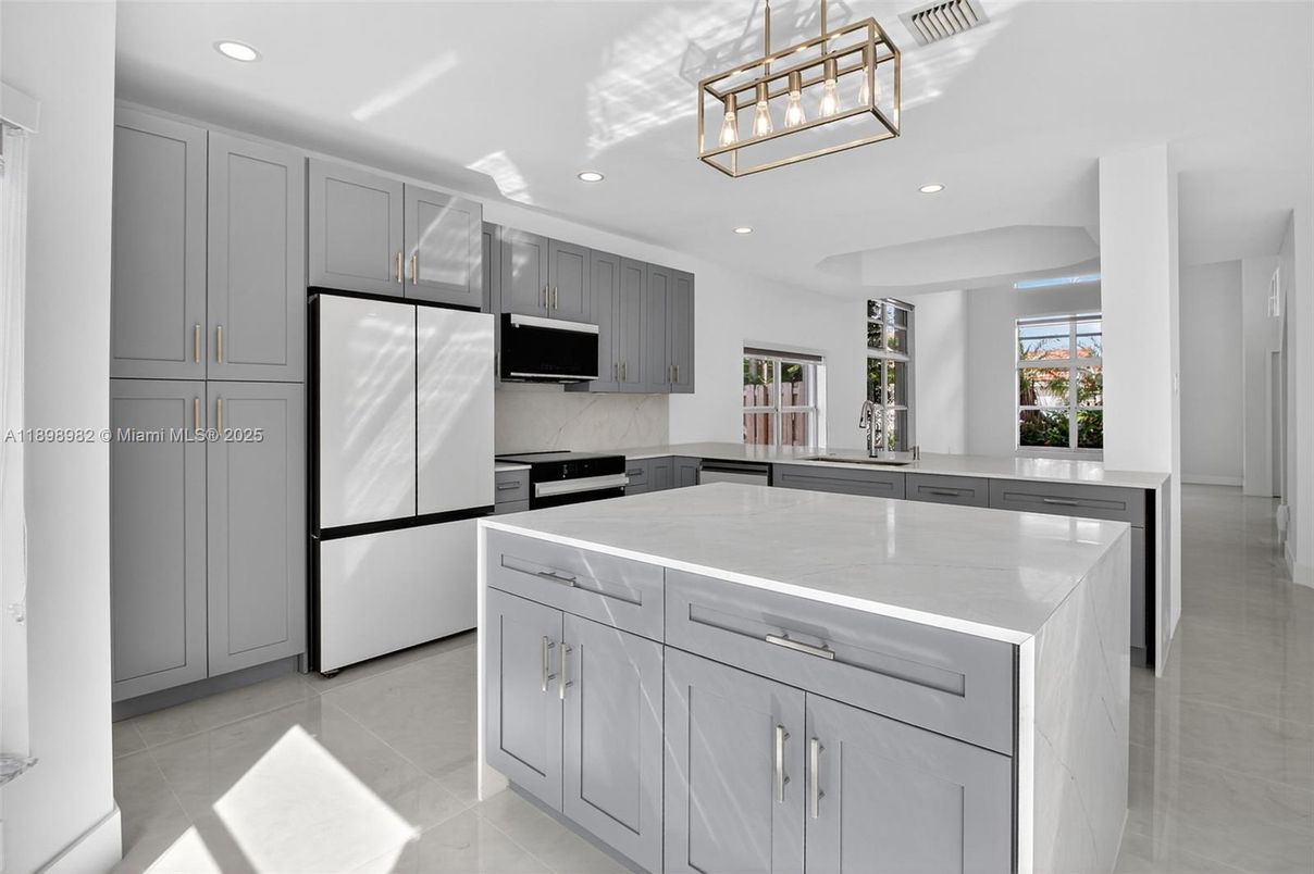 Interior, Kitchen, Pendant Lights, Recessed Lighting