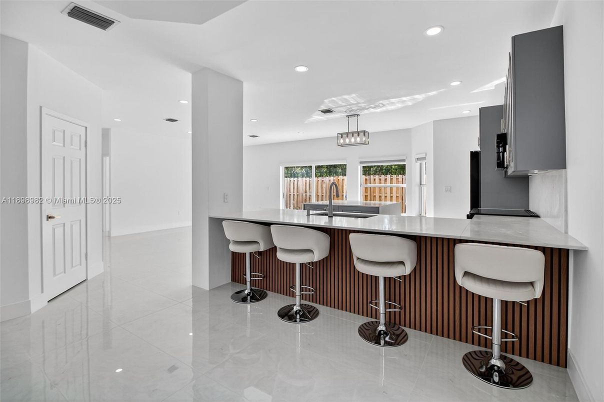 Interior, Pendant Lights, Recessed Lighting