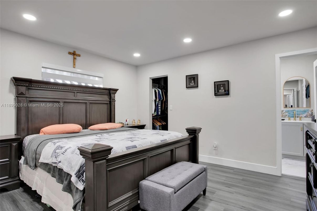 Bedroom, Interior, Recessed Lighting, Wood Texture Flooring