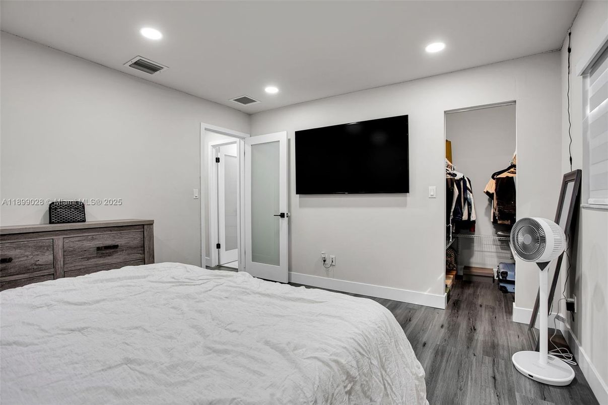 Bedroom, Interior, Recessed Lighting, Wood Texture Flooring