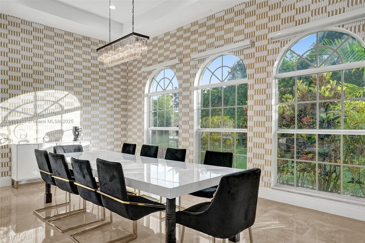 Dining room, Interior, Pendant Lights