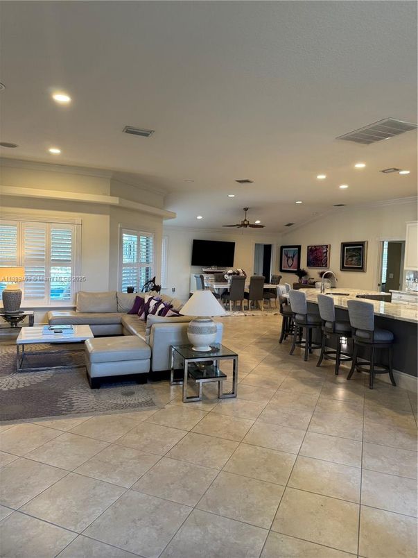 Dining room, Interior, Living room, Recessed Lighting