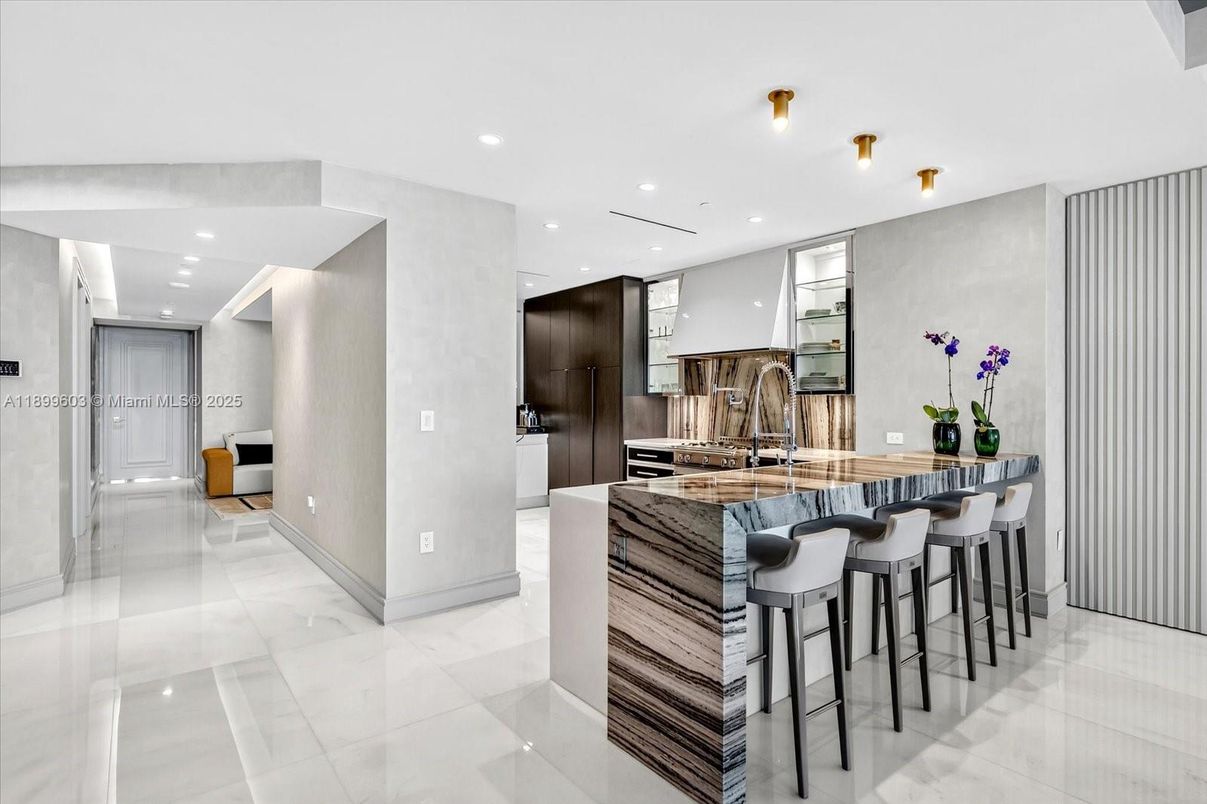 Interior, Kitchen, Recessed Lighting