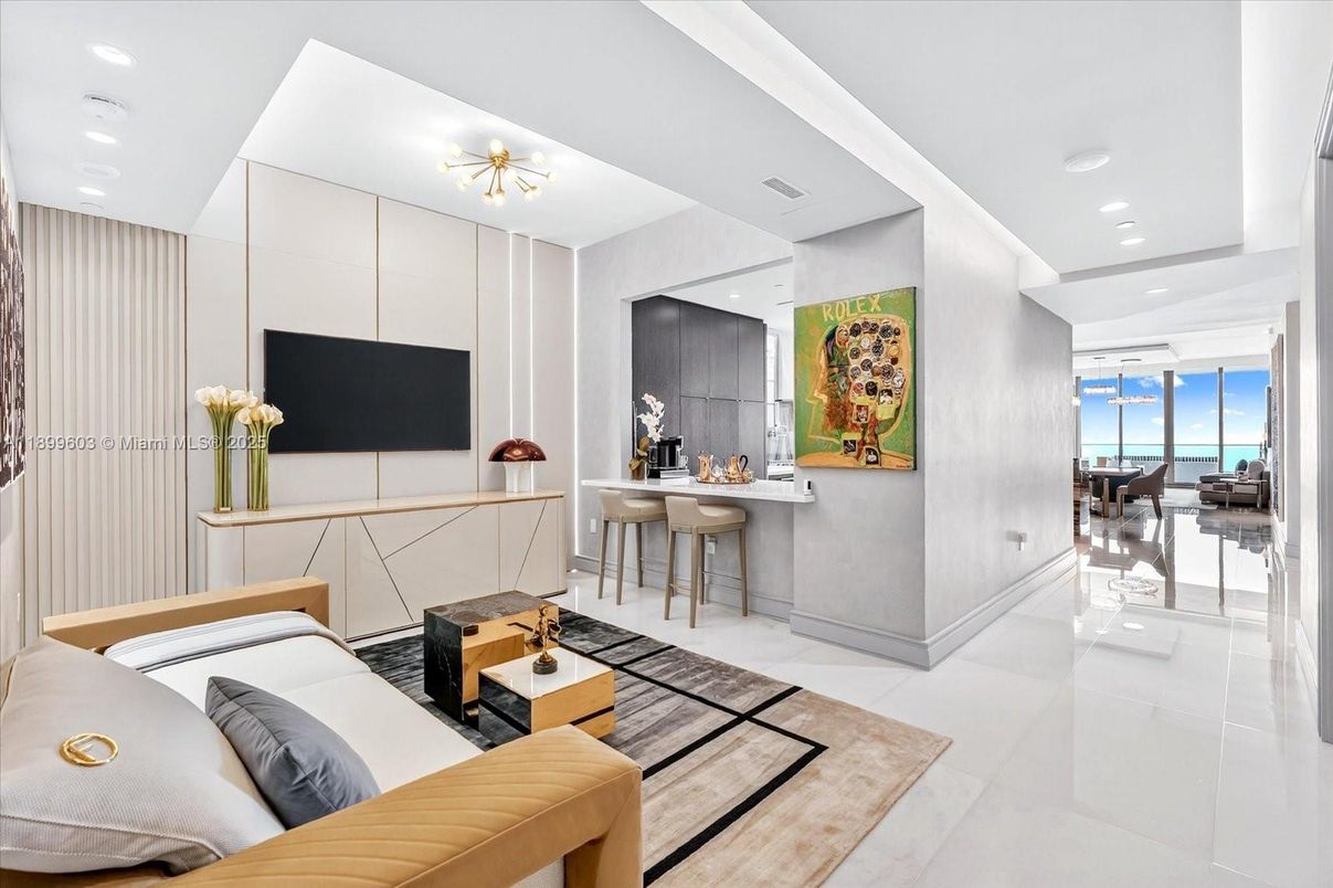 Interior, Living room, Recessed Lighting, Water