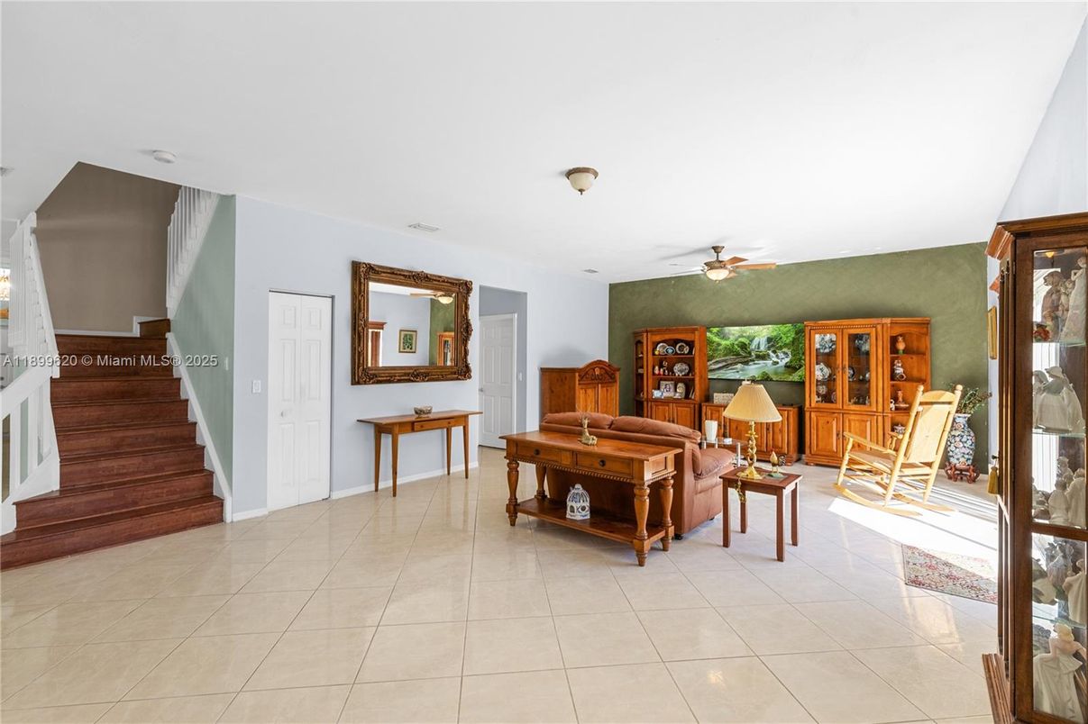 Interior, Living room