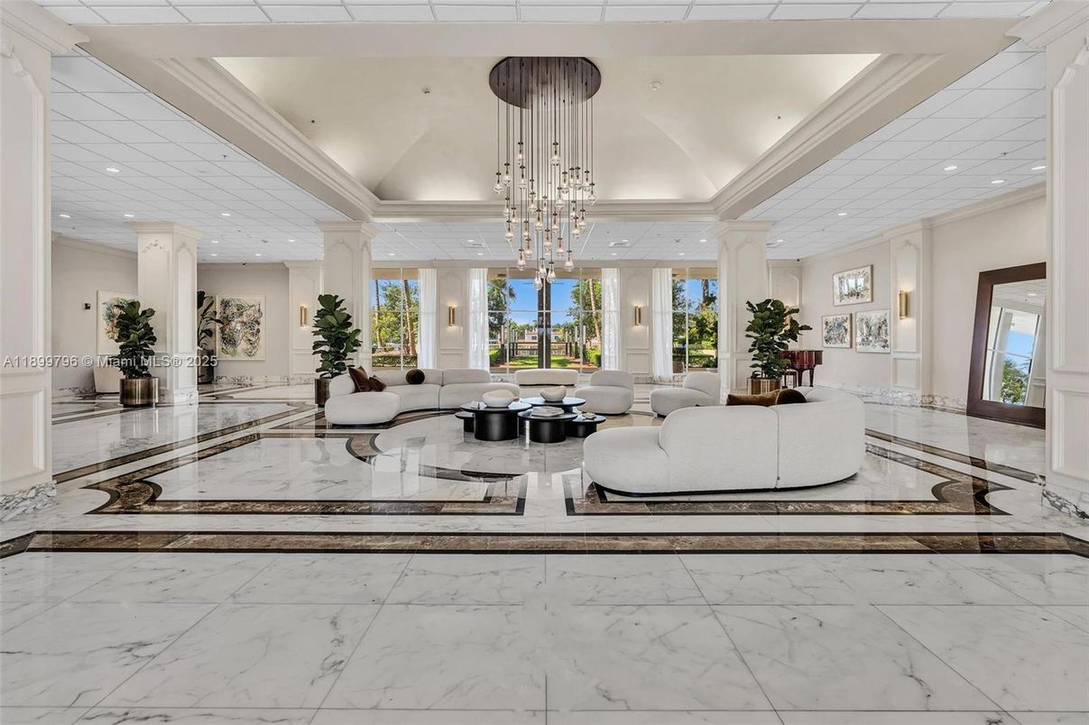 Interior, Living room, Marble, Pendant Lights, Recessed Lighting