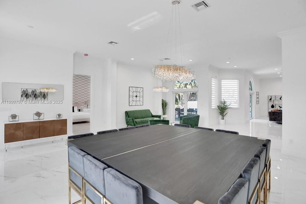 Chandelier, Interior, Marble, Pendant Lights, Recessed Lighting