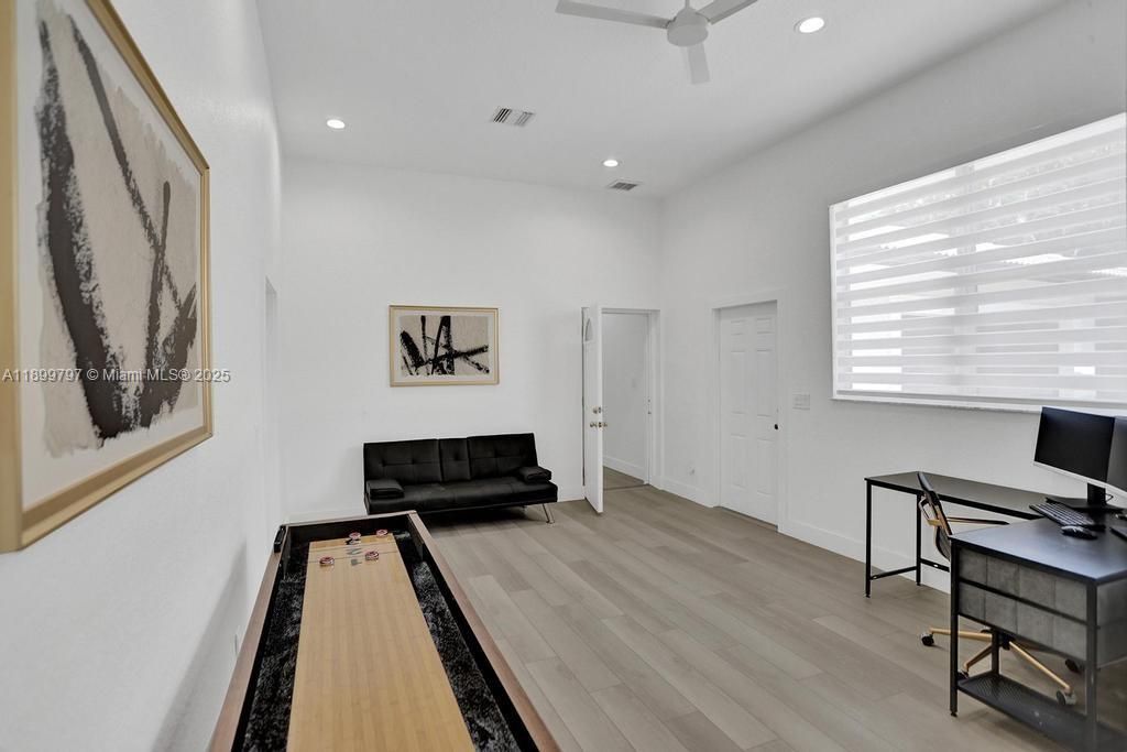 Home Office, Interior, Recessed Lighting, Wood Texture Flooring