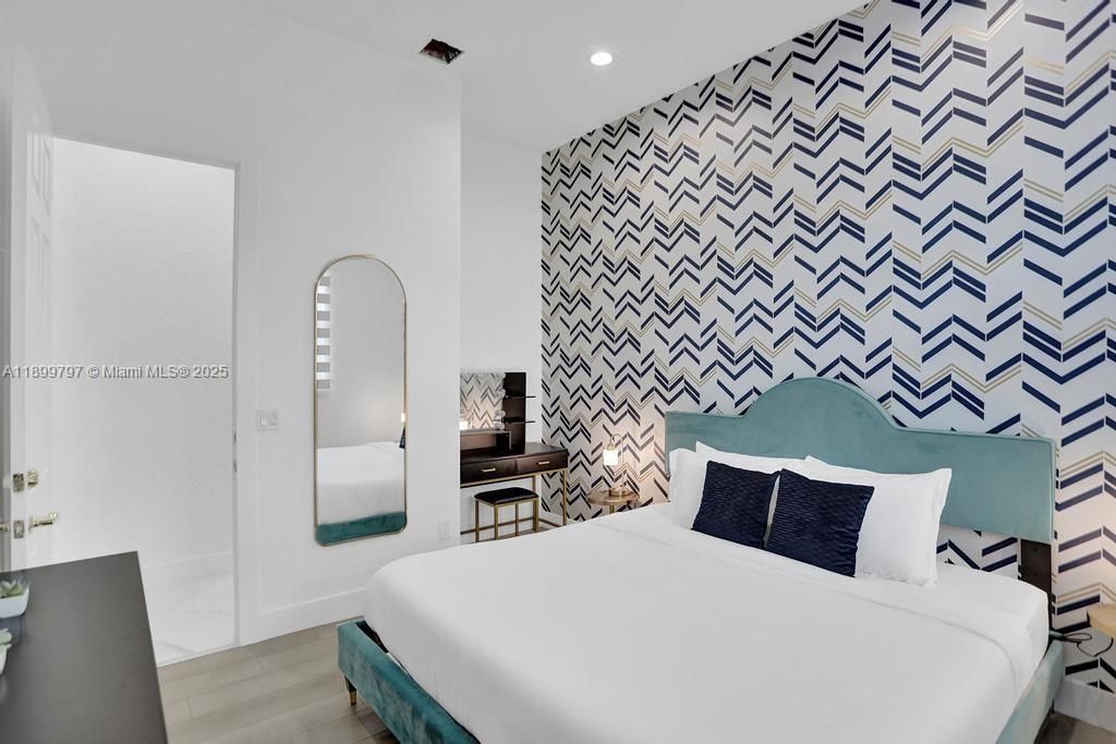 Bedroom, Interior, Recessed Lighting, Wood Texture Flooring