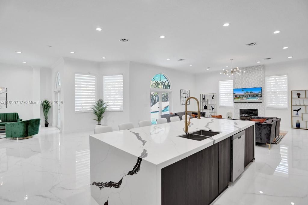 Fireplace, Interior, Kitchen, Living room, Marble, Pendant Lights, Recessed Lighting