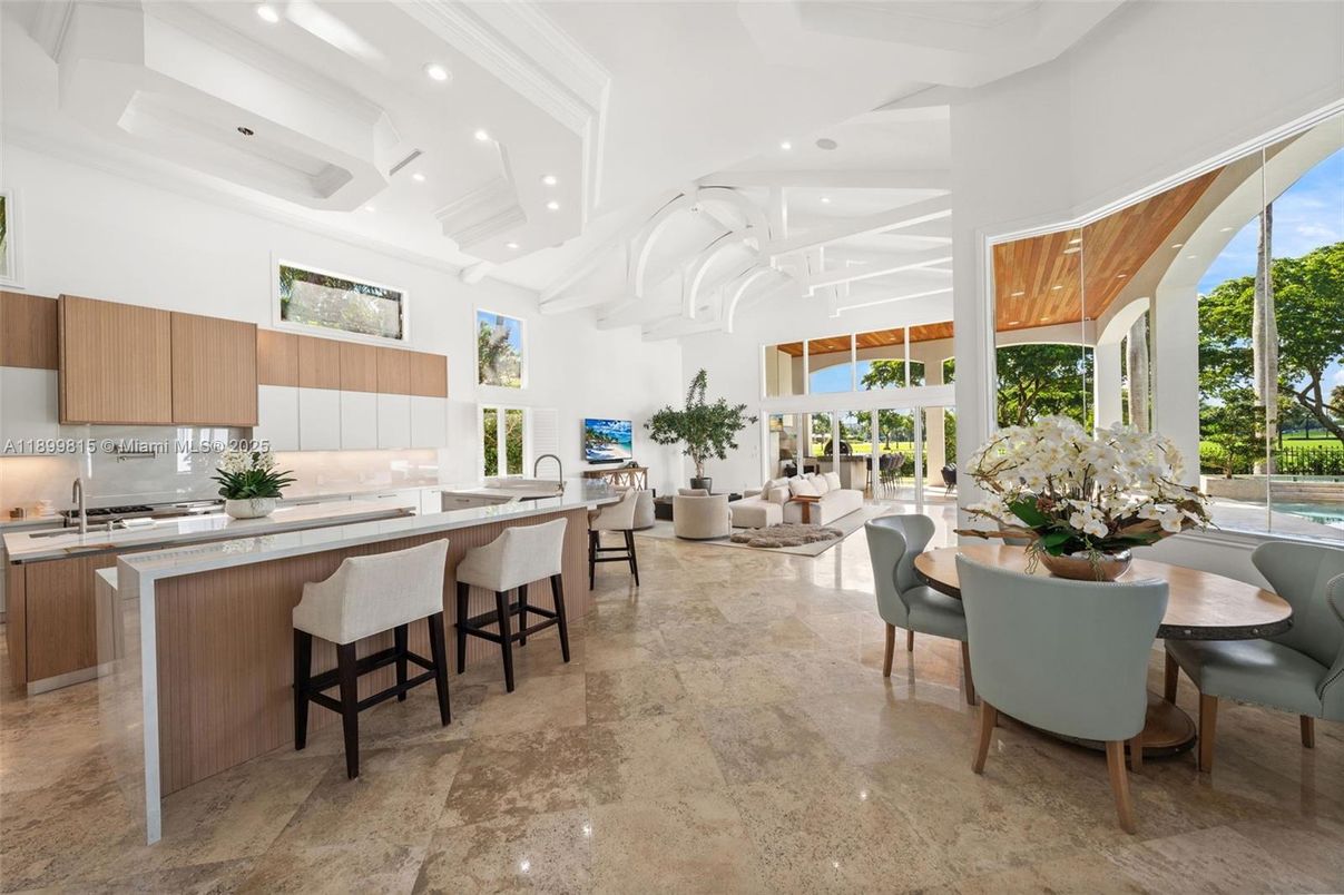 Dining room, Interior, Kitchen, Living room, Recessed Lighting