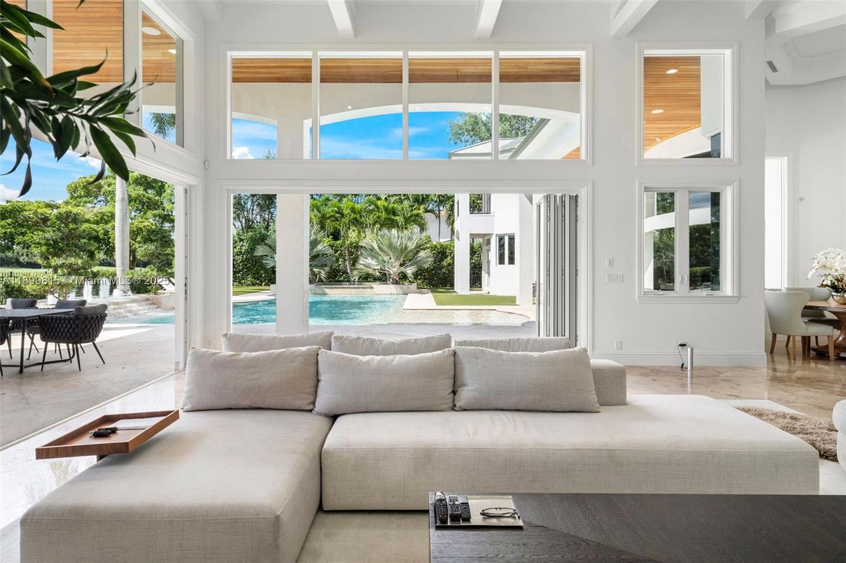 Interior, Living room, Sun Room