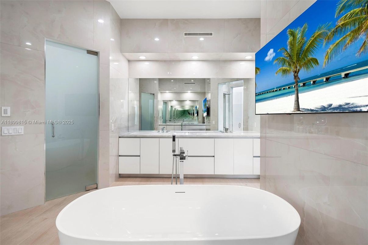 Bathroom, Dual Sink Vanities, Free Standing Baths, Glass Shower, Interior, Recessed Lighting