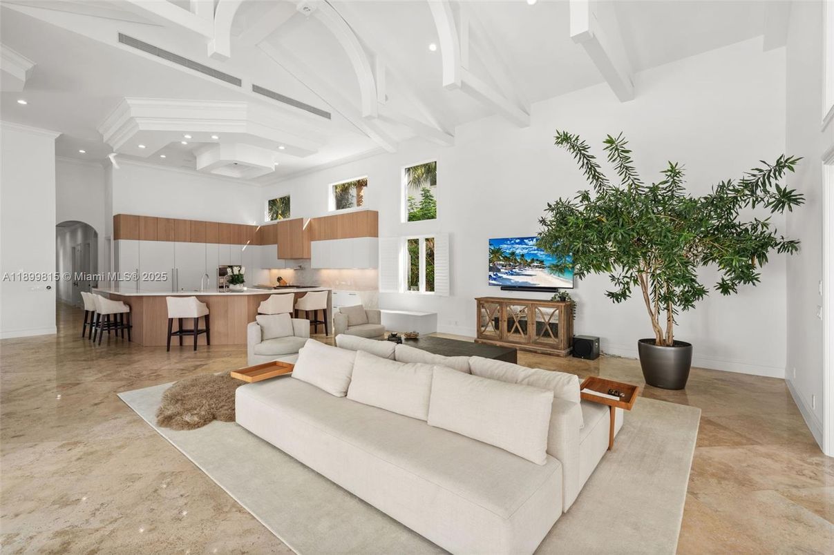 Dining room, Interior, Kitchen, Living room, Recessed Lighting