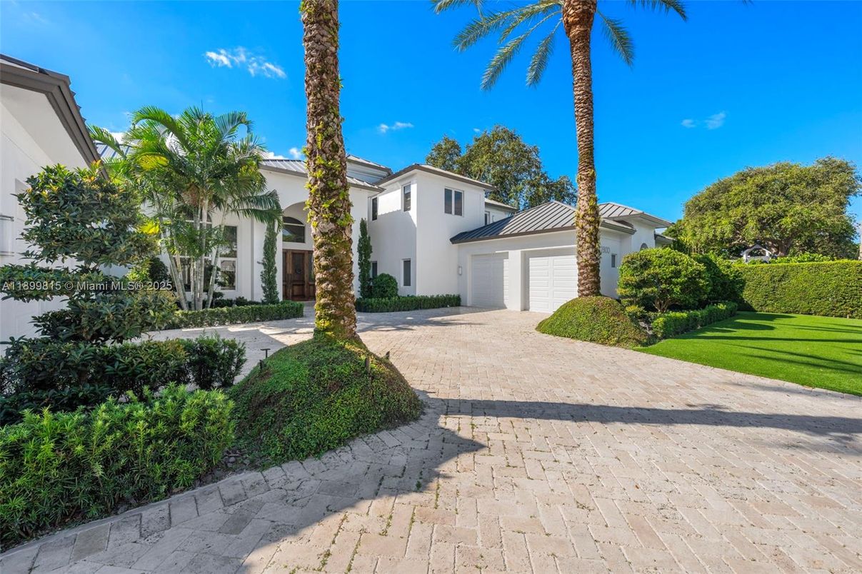 Attached, Backyard, Exterior, Facade, Spanish Mediterranean