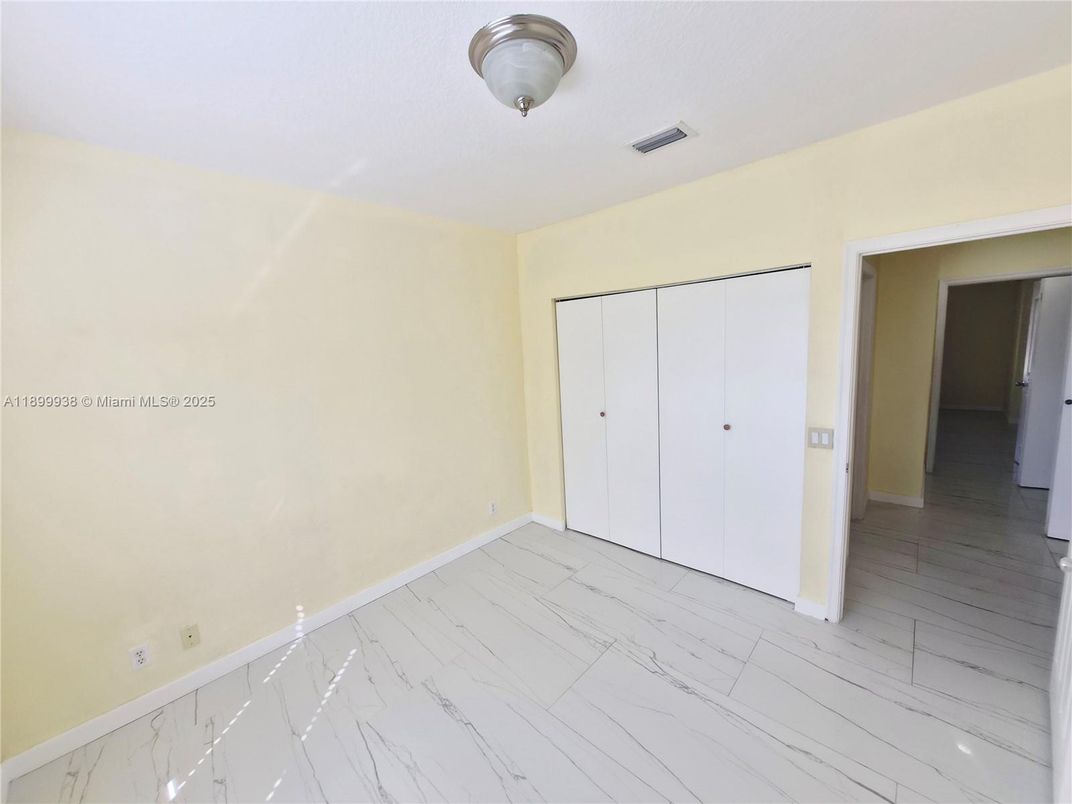 Empty room, Interior, Marble