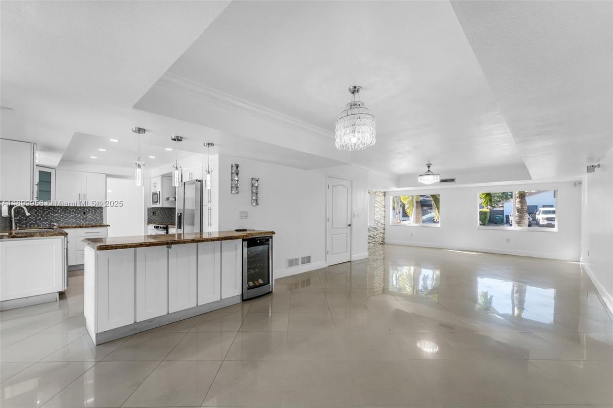 Chandelier, Empty room, Interior, Kitchen, Recessed Lighting