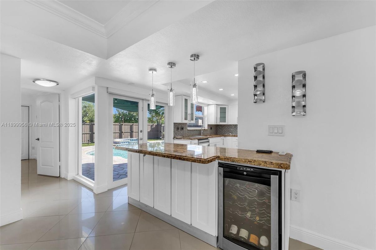 Interior, Kitchen, Pendant Lights, Recessed Lighting