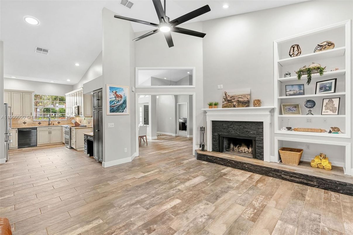 Fireplace, Interior, Kitchen, Recessed Lighting, Wood Texture Flooring