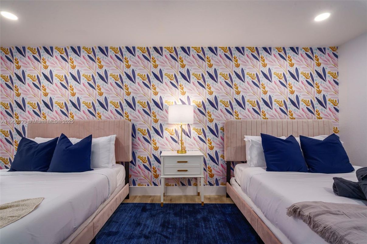 Bedroom, Interior, Recessed Lighting