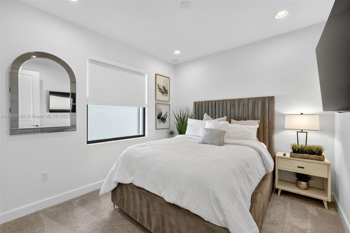 Bedroom, Interior, Recessed Lighting