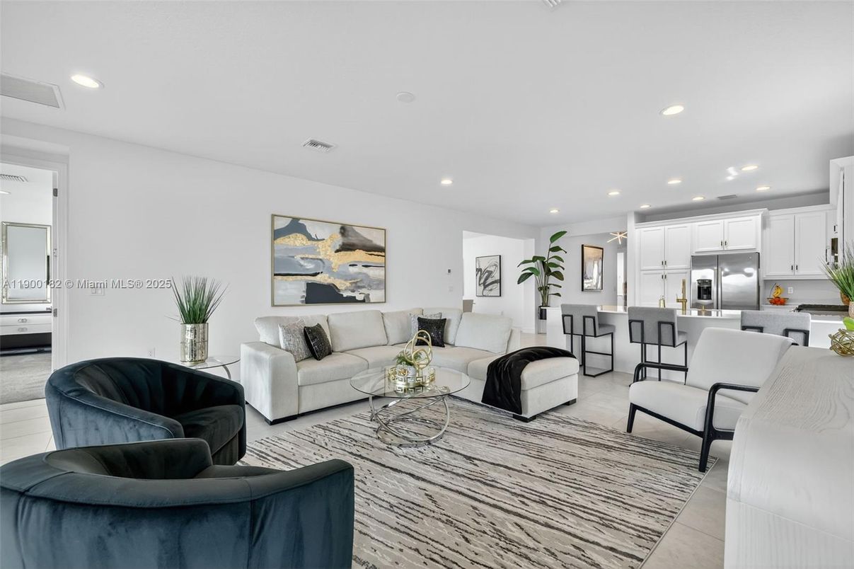 Interior, Kitchen, Living room, Recessed Lighting, Stainless Steel Appliances