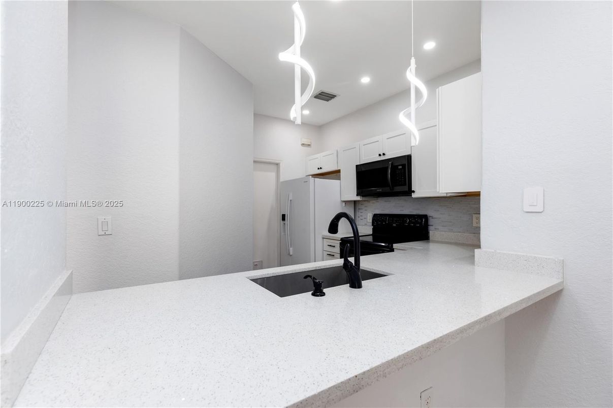 Fitness Equipment, Interior, Recessed Lighting