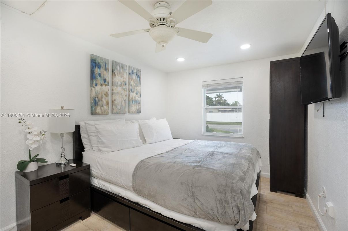 Bedroom, Interior, Recessed Lighting, Wood Texture Flooring