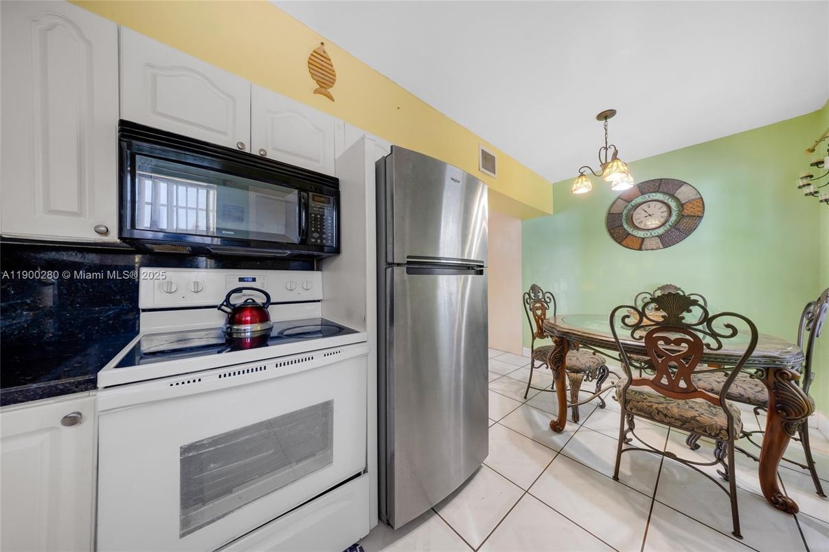 Dining room, Interior, Kitchen, Pendant Lights