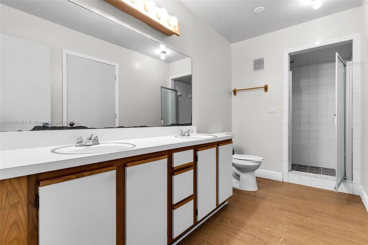 Bathroom, Dual Sink Vanities, Interior, Wood Texture Flooring