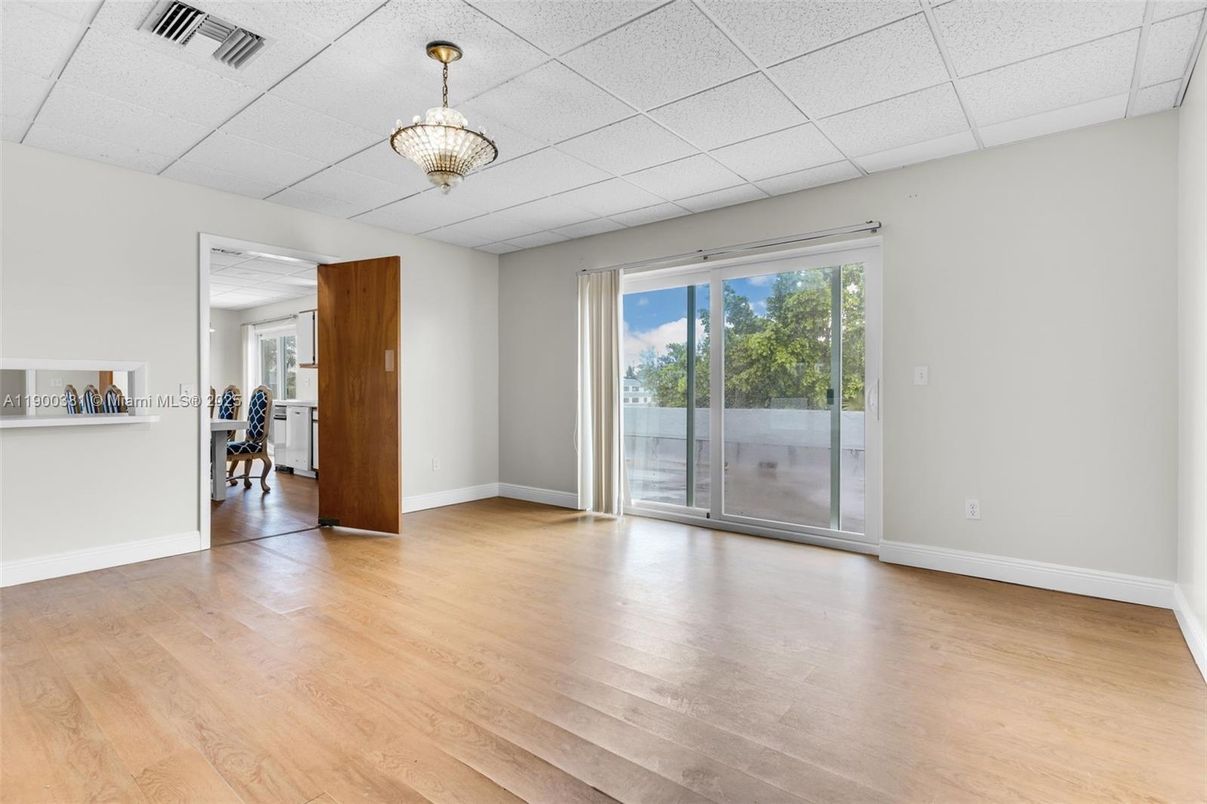 Chandelier, Empty room, Interior, Wood Texture Flooring