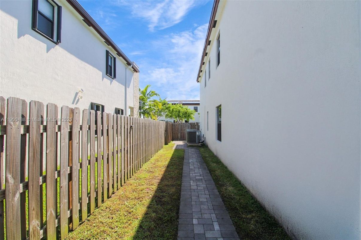 Backyard, Exterior