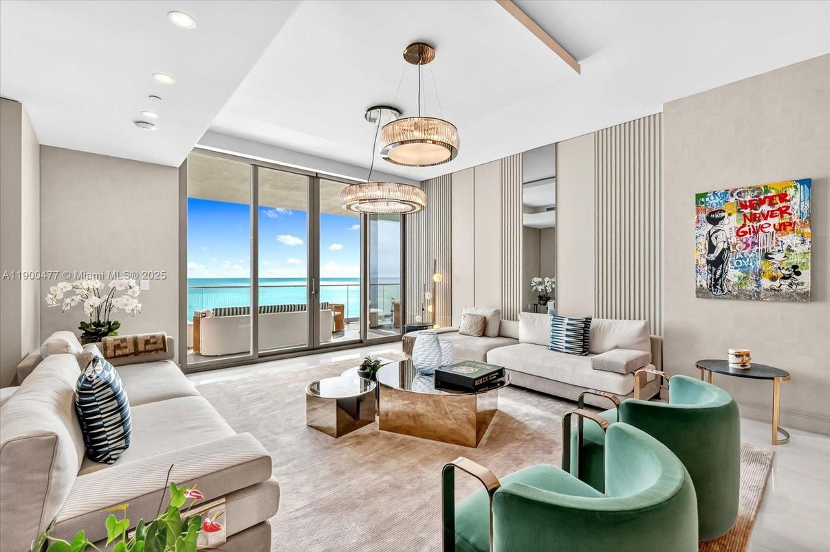 Interior, Living room, Pendant Lights, Recessed Lighting, Water