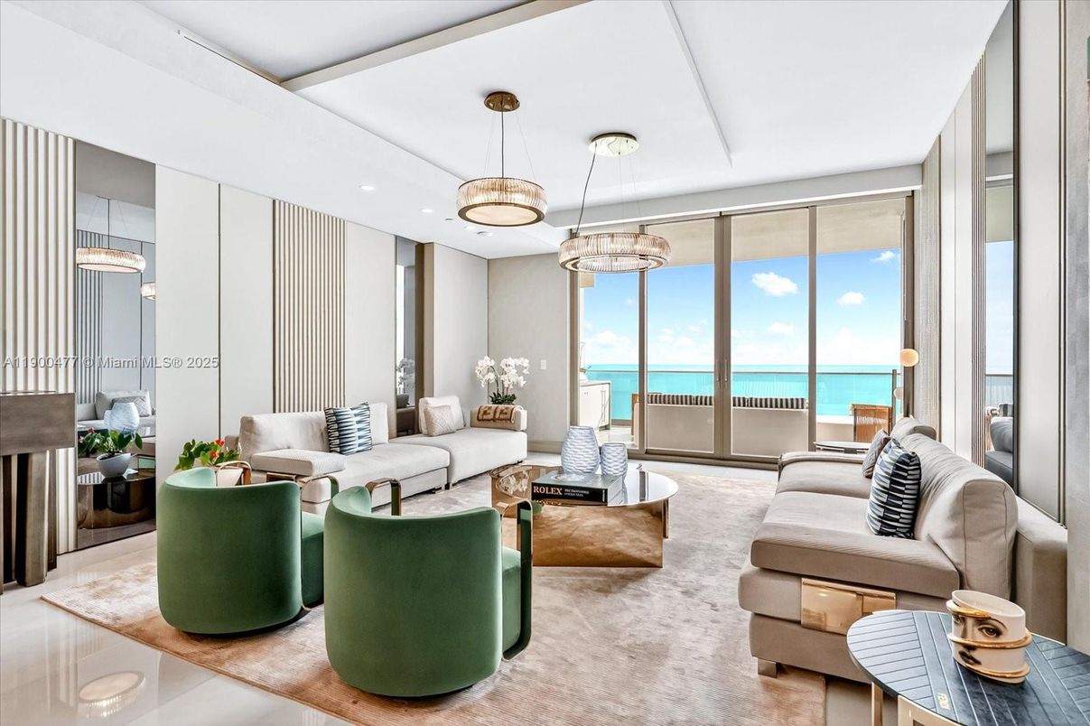 Interior, Living room, Pendant Lights, Recessed Lighting, Water