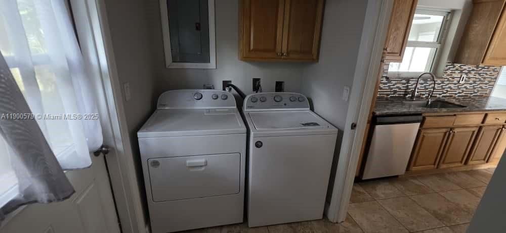 Interior, Washer