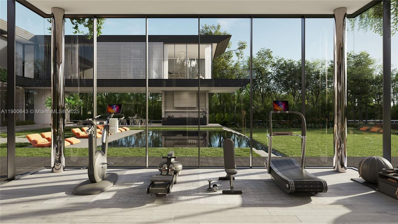 Interior, Pool, Sun Room
