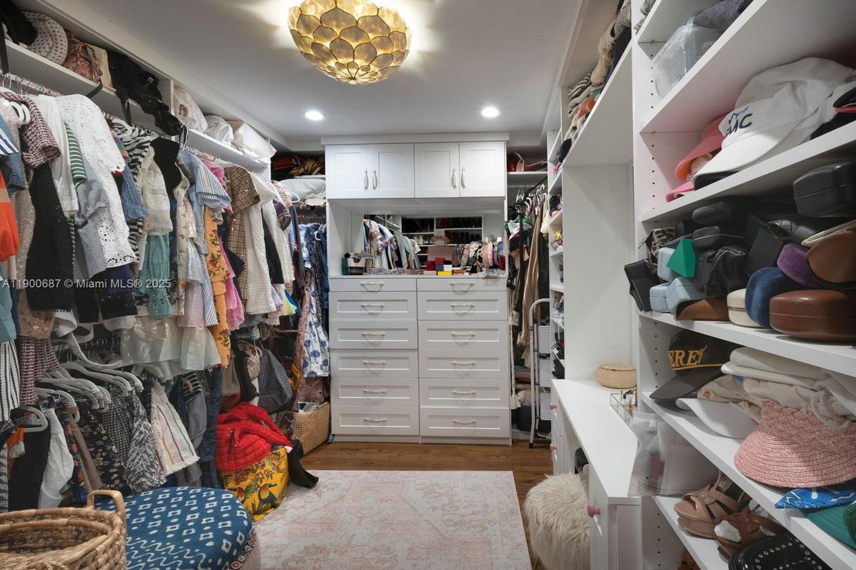 Interior, Recessed Lighting, Walk-in Closets, Wood Texture Flooring