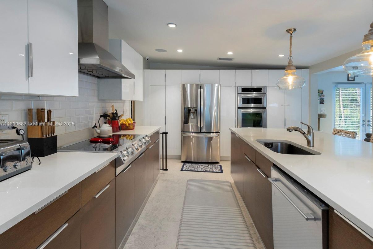 Interior, Kitchen, Pendant Lights, Recessed Lighting, Stainless Steel Appliances