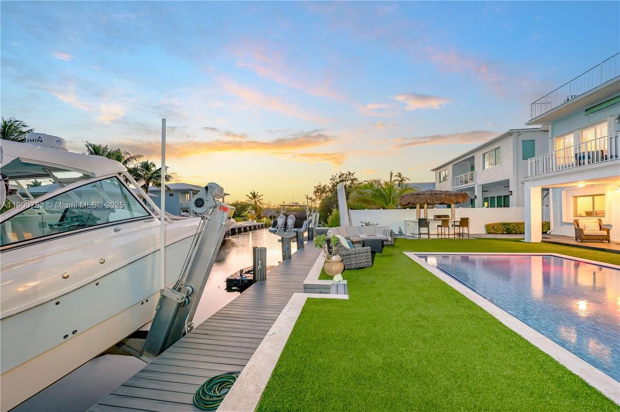 Backyard, Exterior, Pool