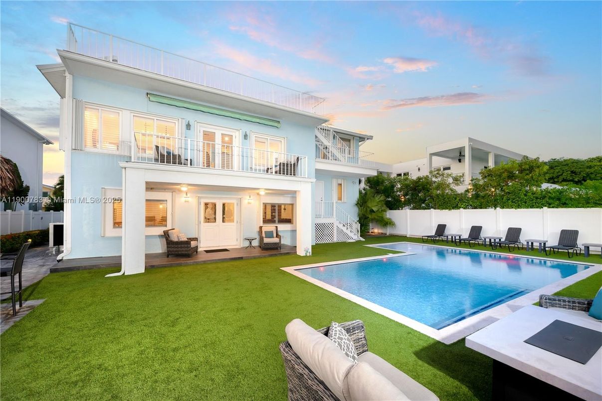 Backyard, Exterior, Pool